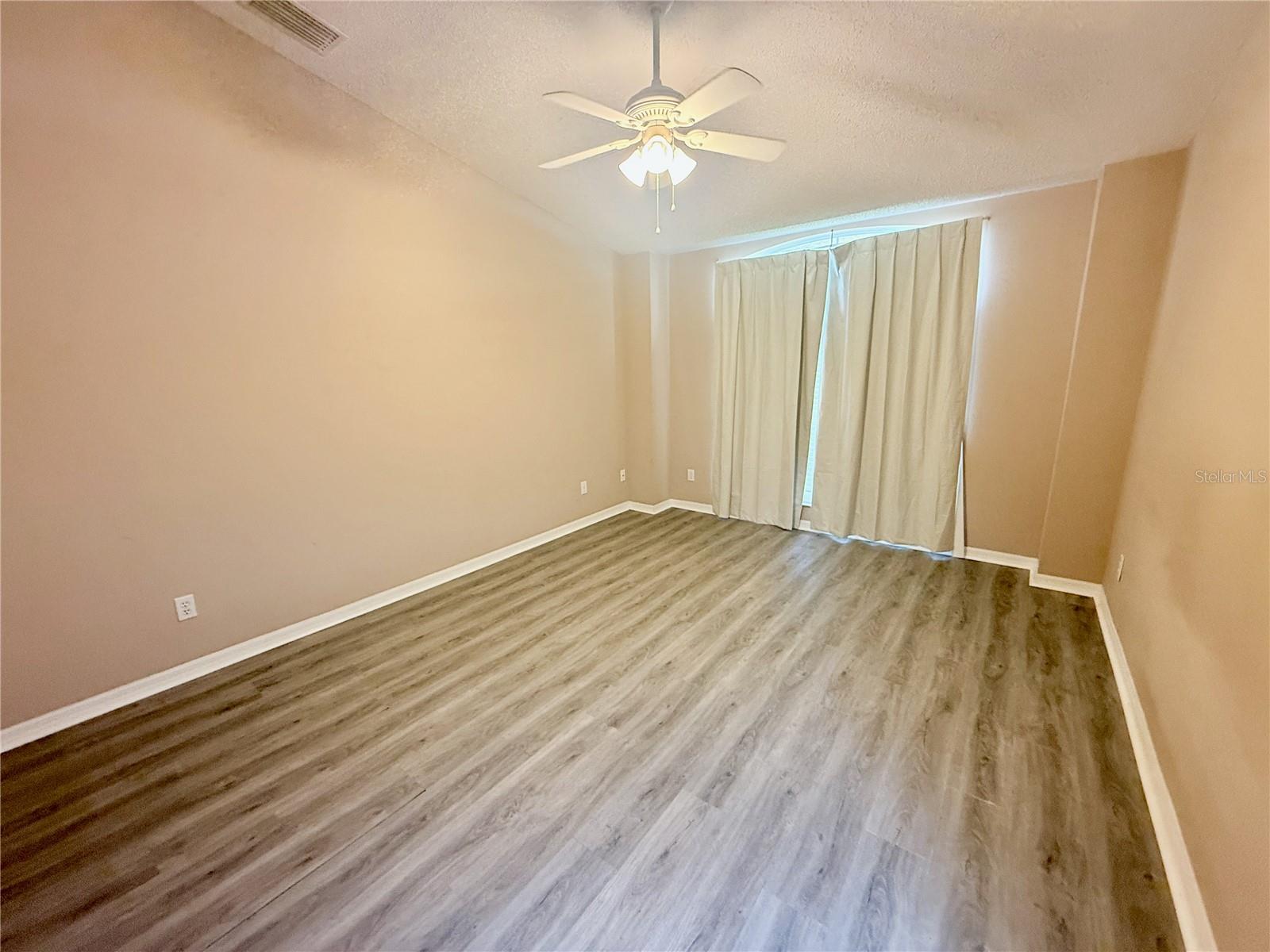 Image 8 of 53 For 1203 50th Street E