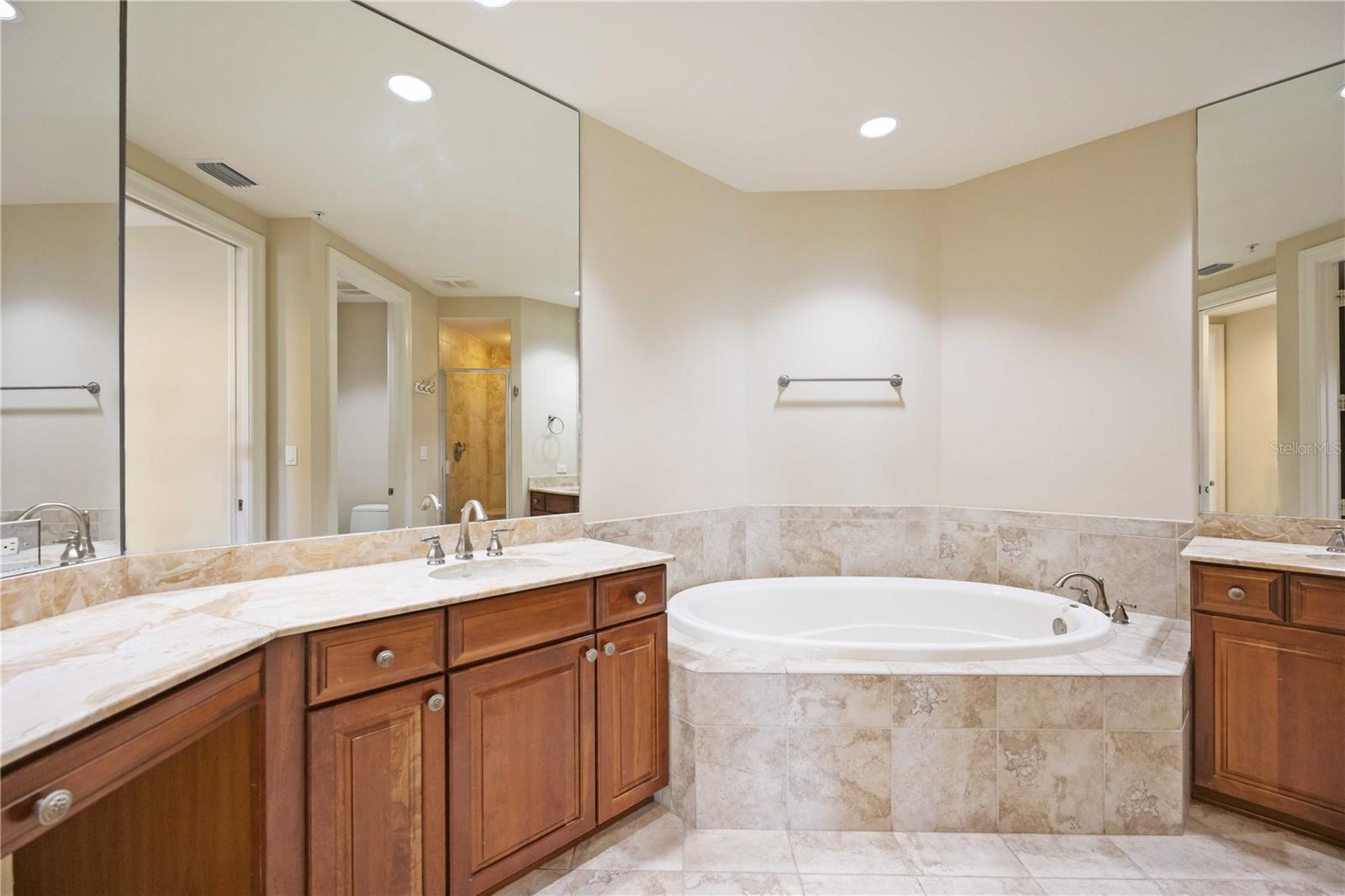 Image 31 of 60 For 130 Riviera Dunes Way 306