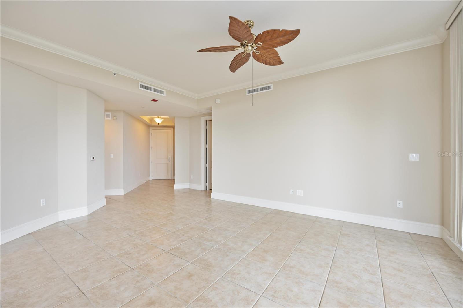 Image 9 of 60 For 130 Riviera Dunes Way 306