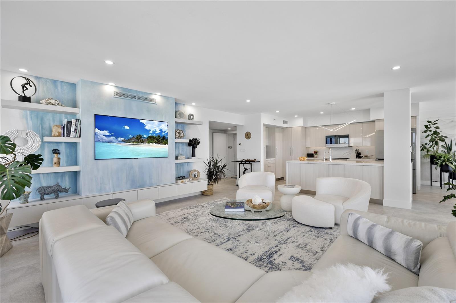 Image 4 of 28 For 601 Longboat Club Road 404s