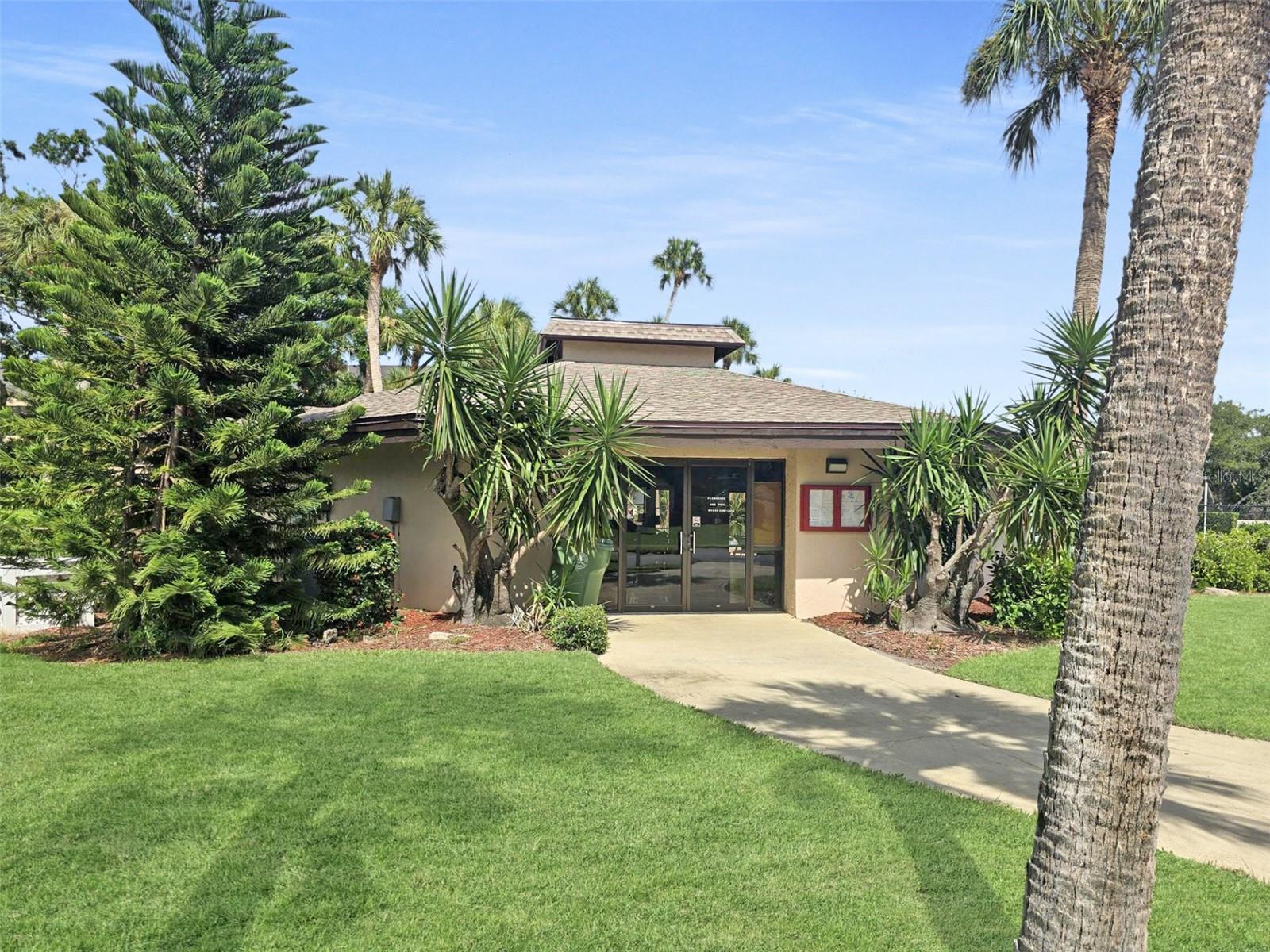 Image 15 of 16 For 6107 Evergreen Circle 10b