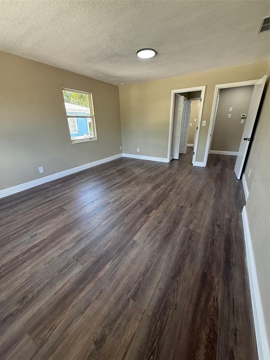 Image 5 of 16 For 1132 26th Avenue S
