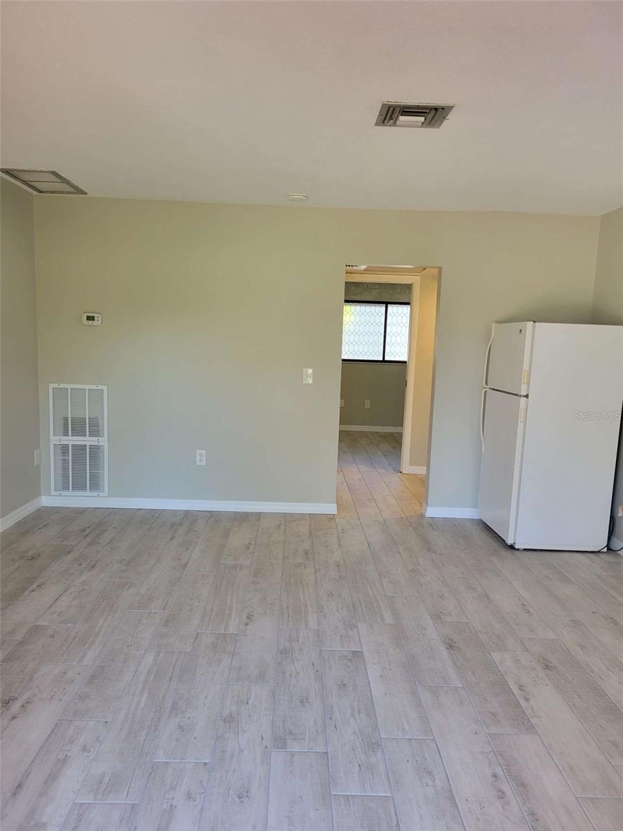 Image 12 of 28 For 3553 Longmeadow  27