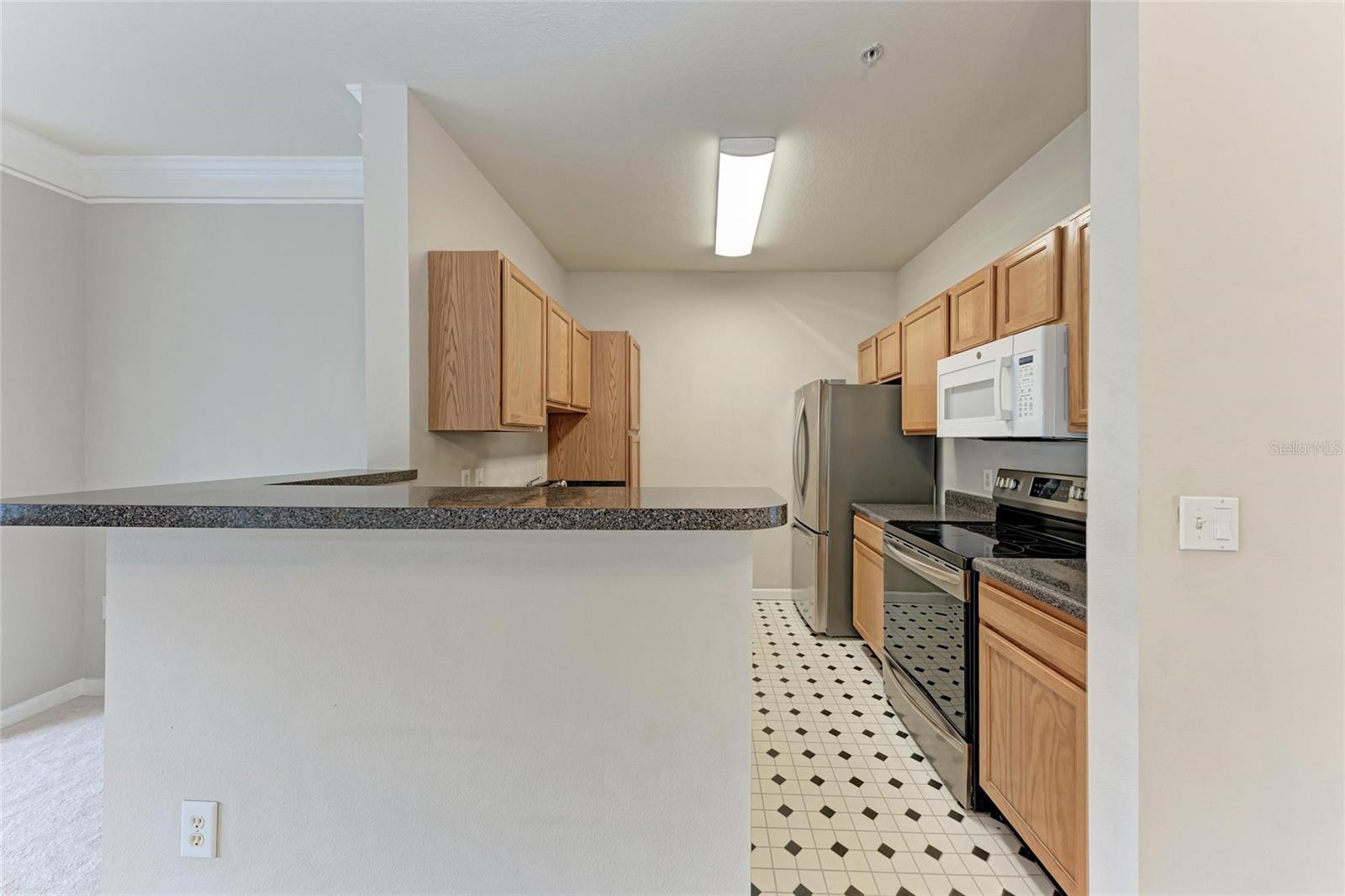 Image 14 of 36 For 4802 51st Street W 1122