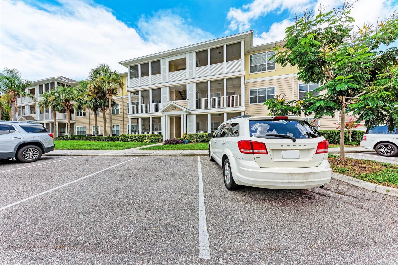 Image 3 of 36 For 4802 51st Street W 1122