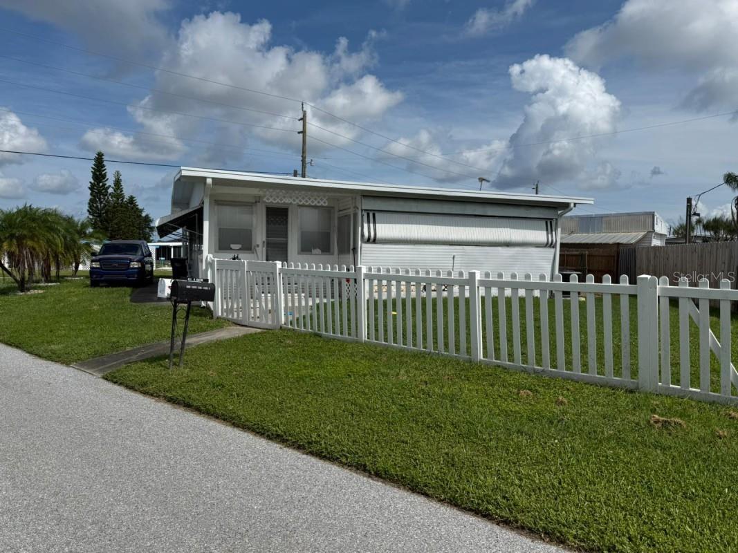 Details for 411 51st Avenue Terrace W, BRADENTON, FL 34207