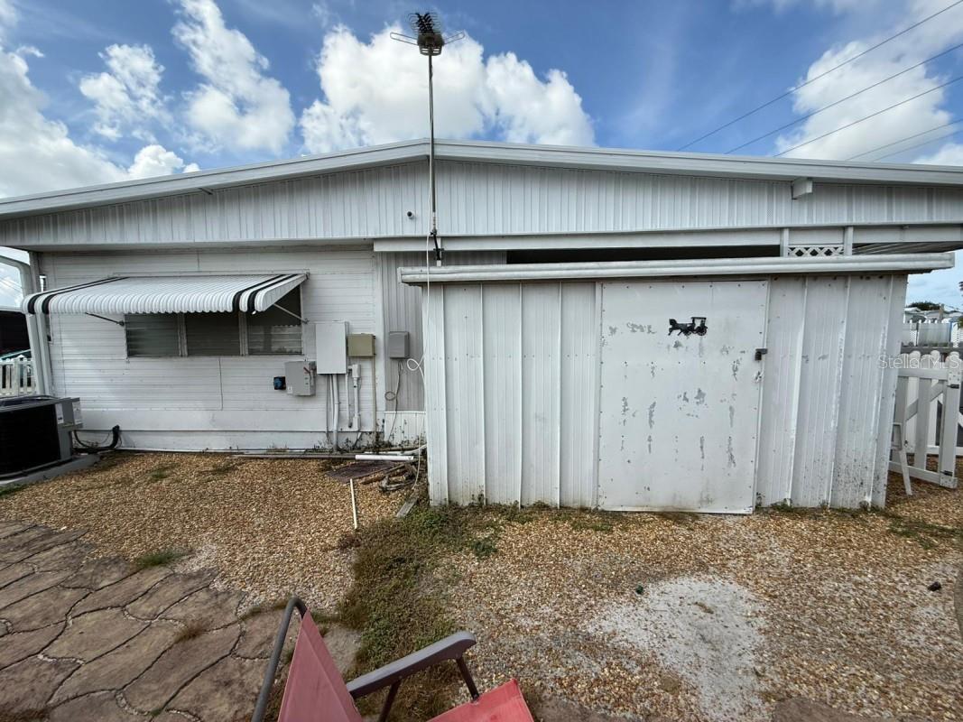 Image 2 of 21 For 411 51st Avenue Terrace W
