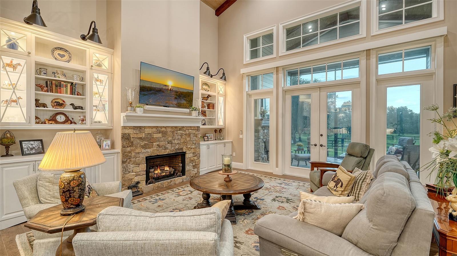 Listing photo id 36 for 6910 211th Street E