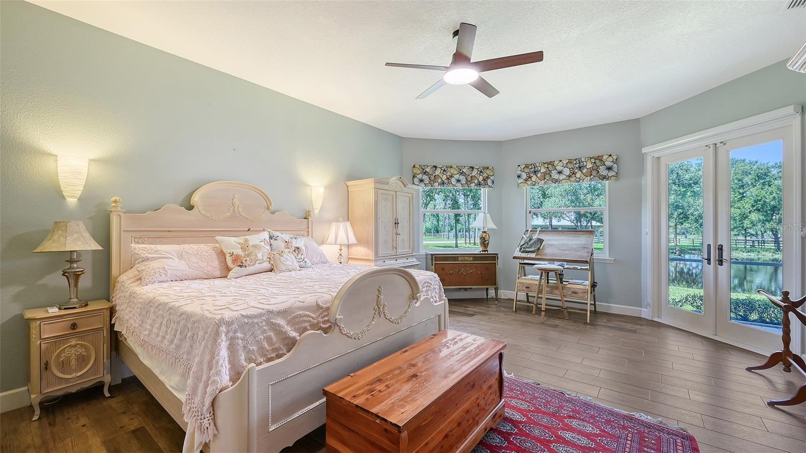 Listing photo id 90 for 6910 211th Street E