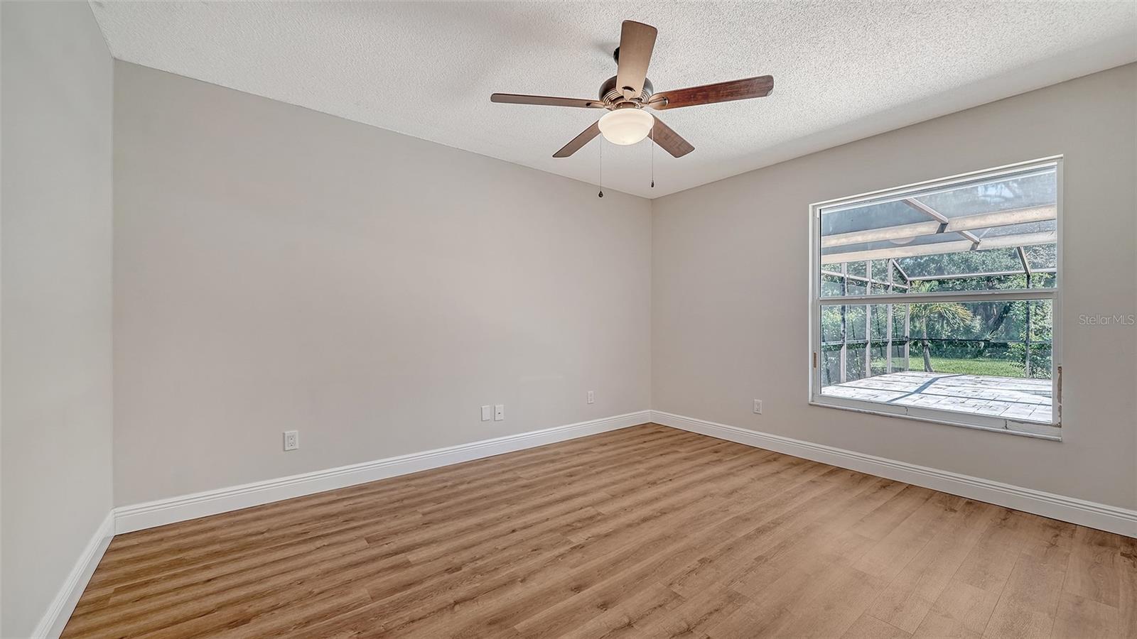 Image 17 of 44 For 4933 Rutland Gate