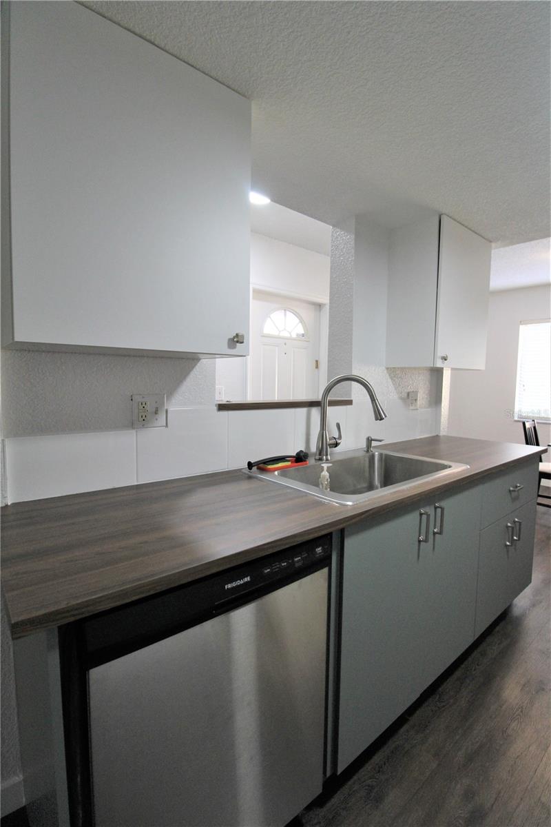 Image 3 of 22 For 5310 26th Street W 1304
