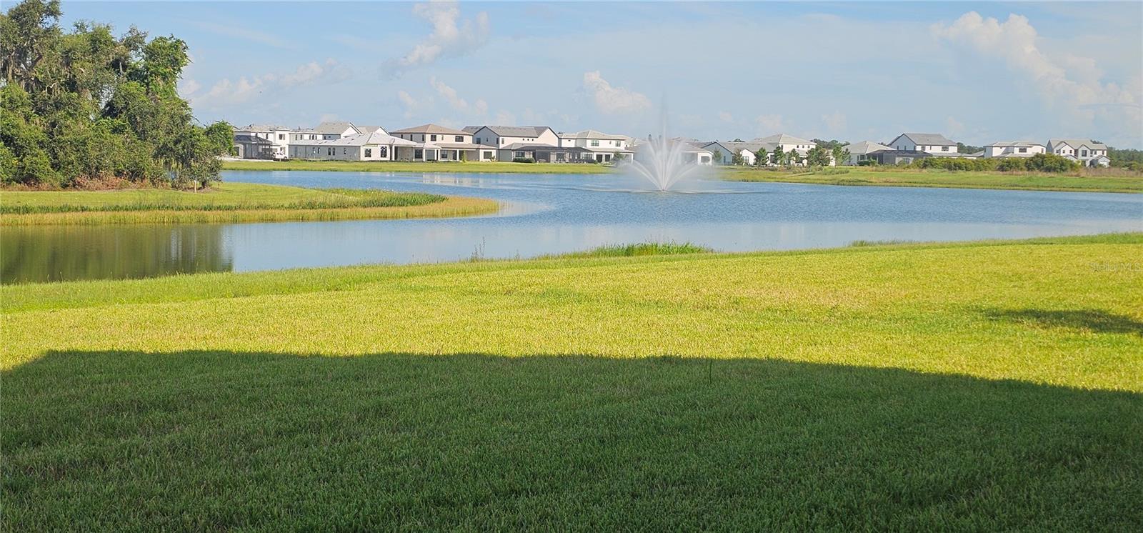 Image 18 of 36 For 2625 Waterfront Circle