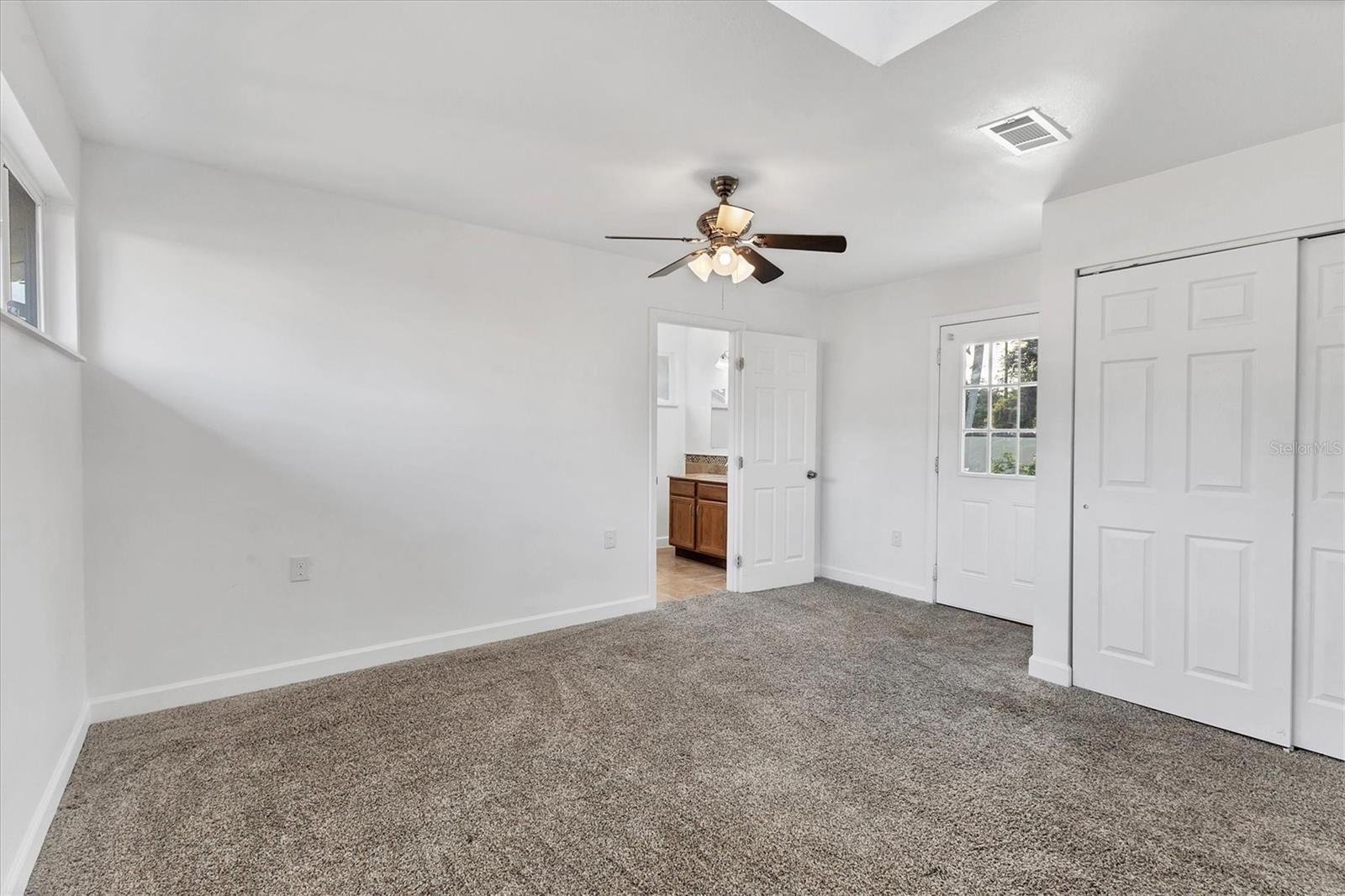 Image 14 of 32 For 1905 14th Avenue W