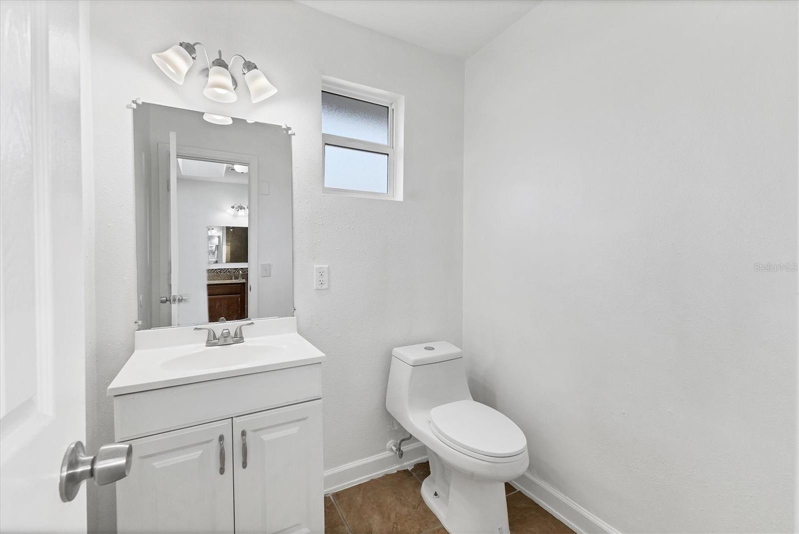 Image 18 of 32 For 1905 14th Avenue W