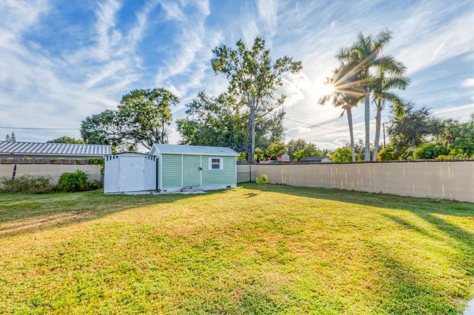 Image 27 of 32 For 1905 14th Avenue W