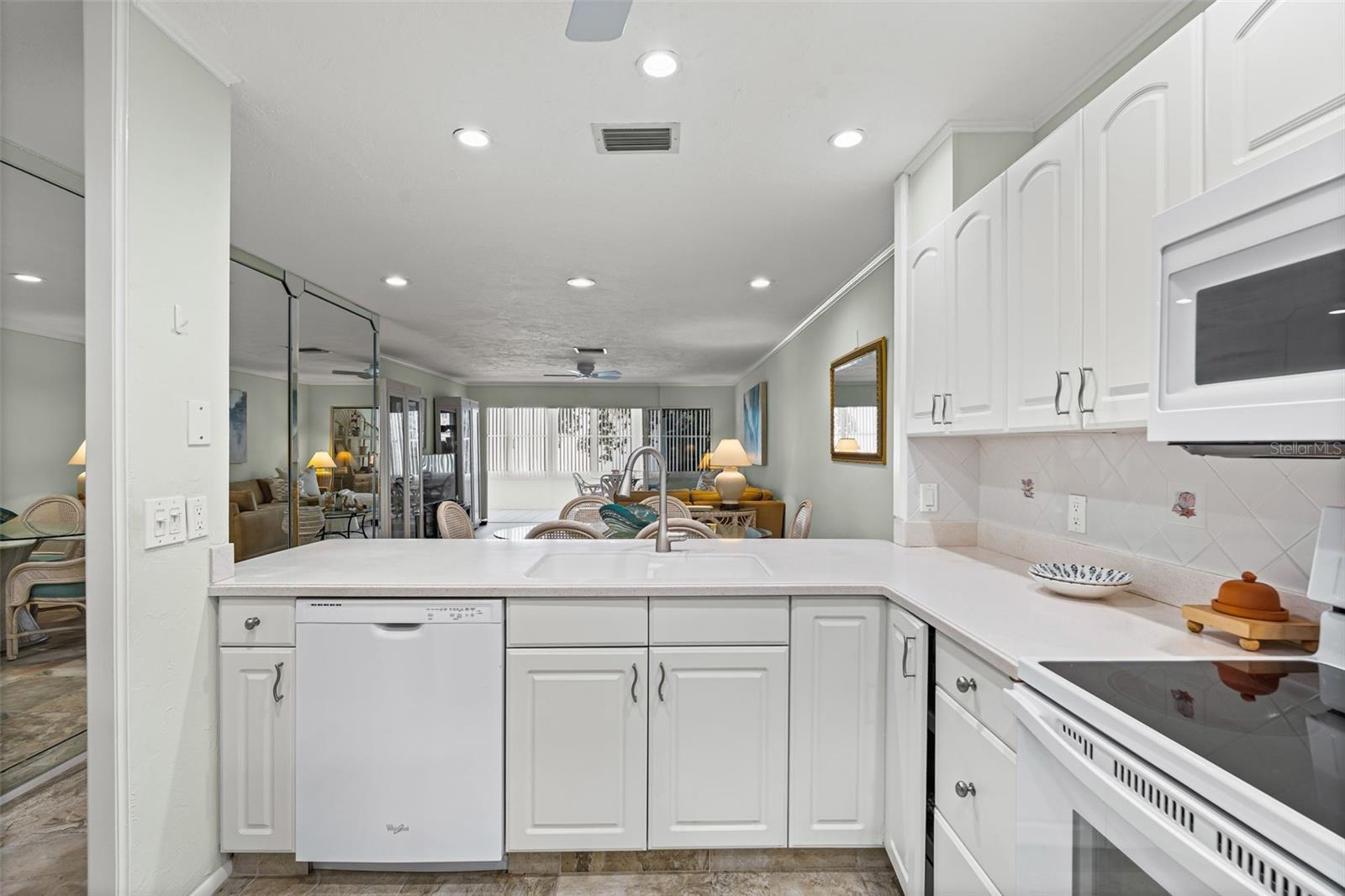 Image 3 of 52 For 1255 Peppertree Drive 201