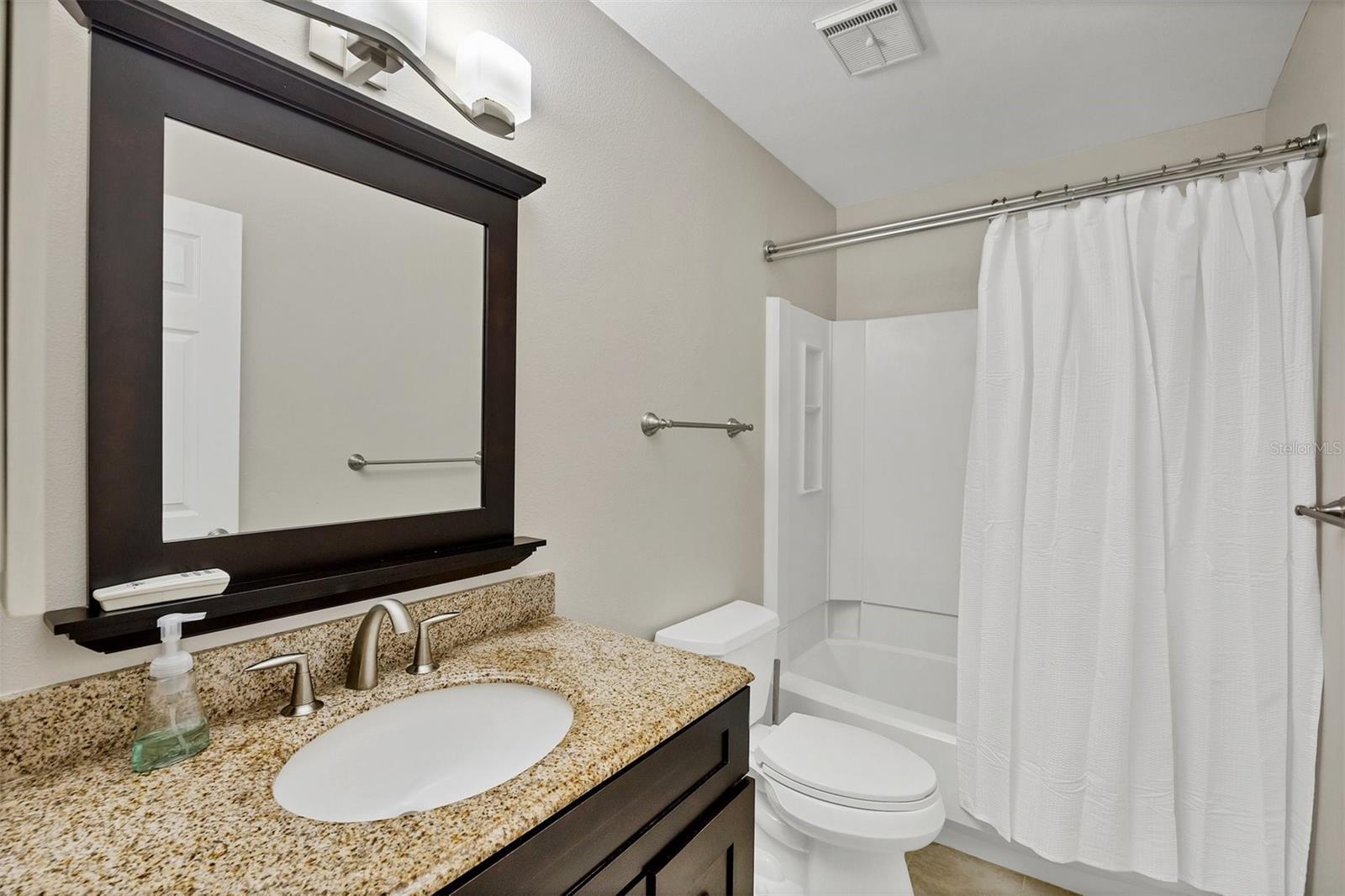 Image 16 of 27 For 5404 11th Street Circle E 31