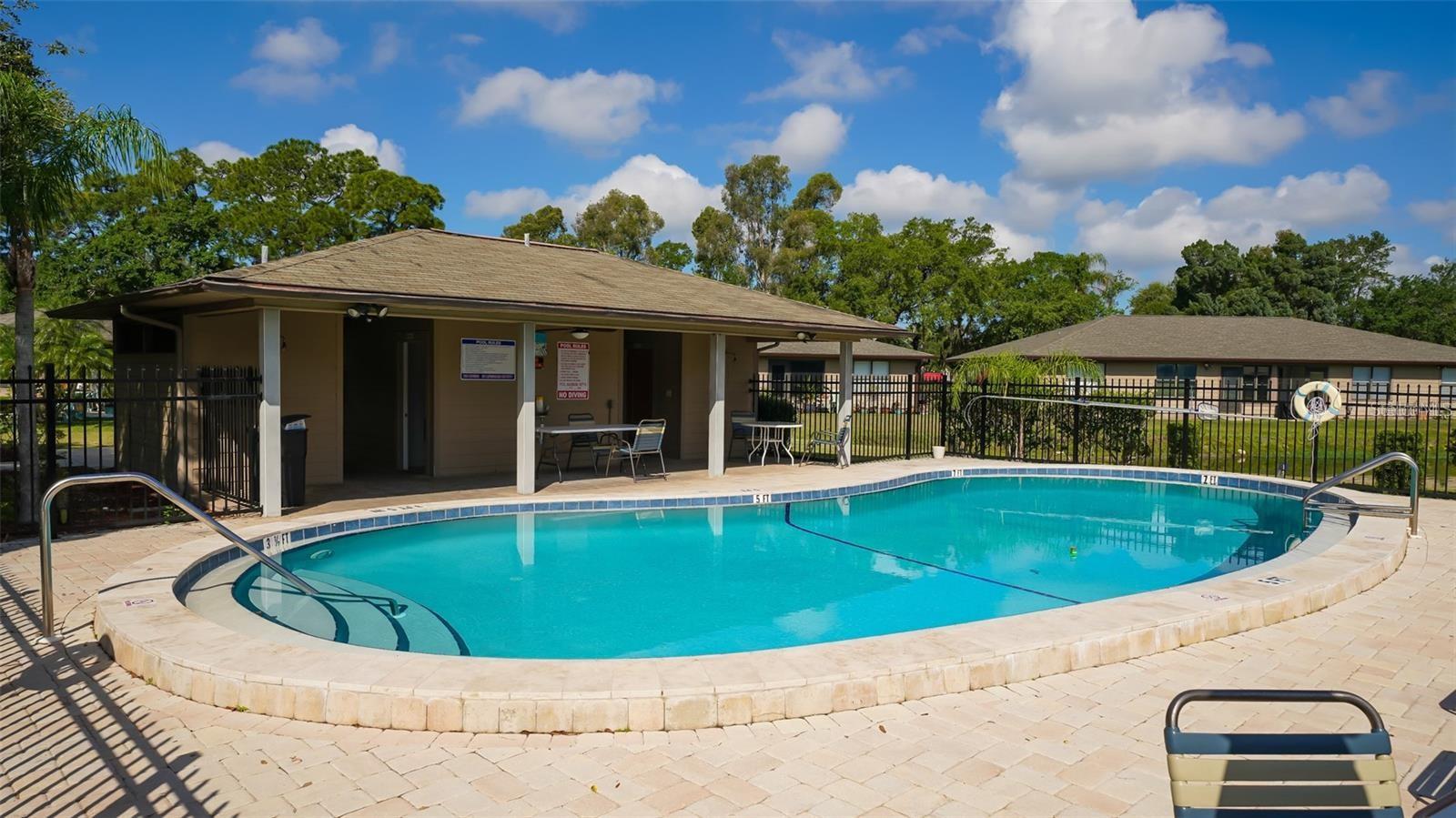 Image 3 of 27 For 5404 11th Street Circle E 31