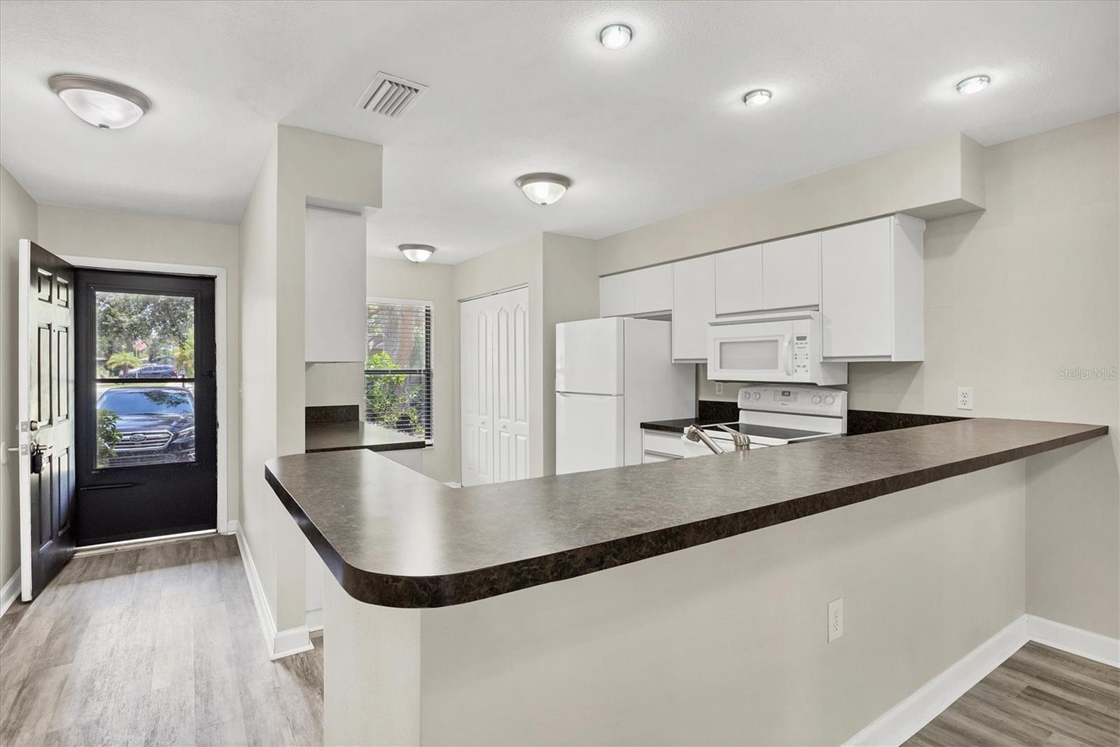 Image 4 of 27 For 5404 11th Street Circle E 31