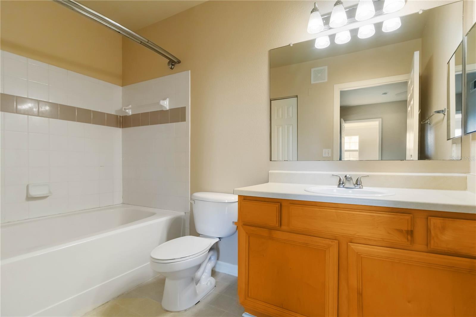 Image 20 of 38 For 1040 Villagio Circle 108