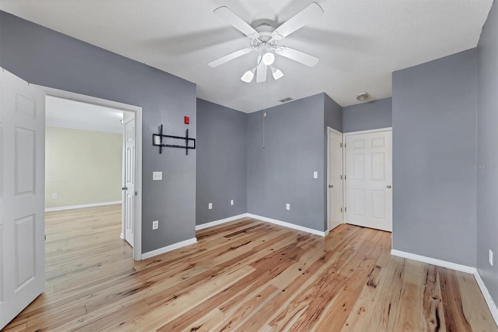 Image 17 of 35 For 4802 51st Street W 119