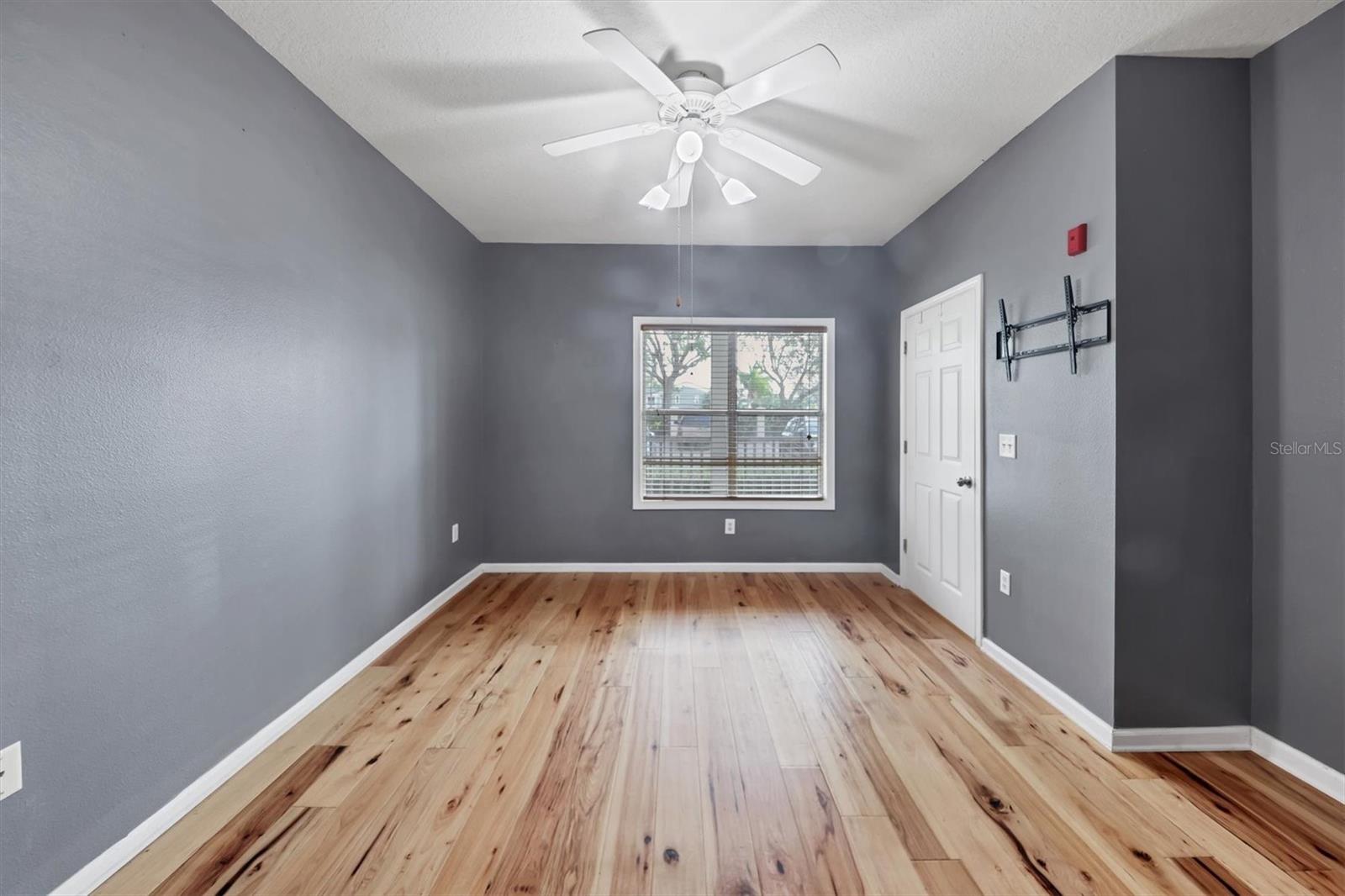 Image 18 of 35 For 4802 51st Street W 119