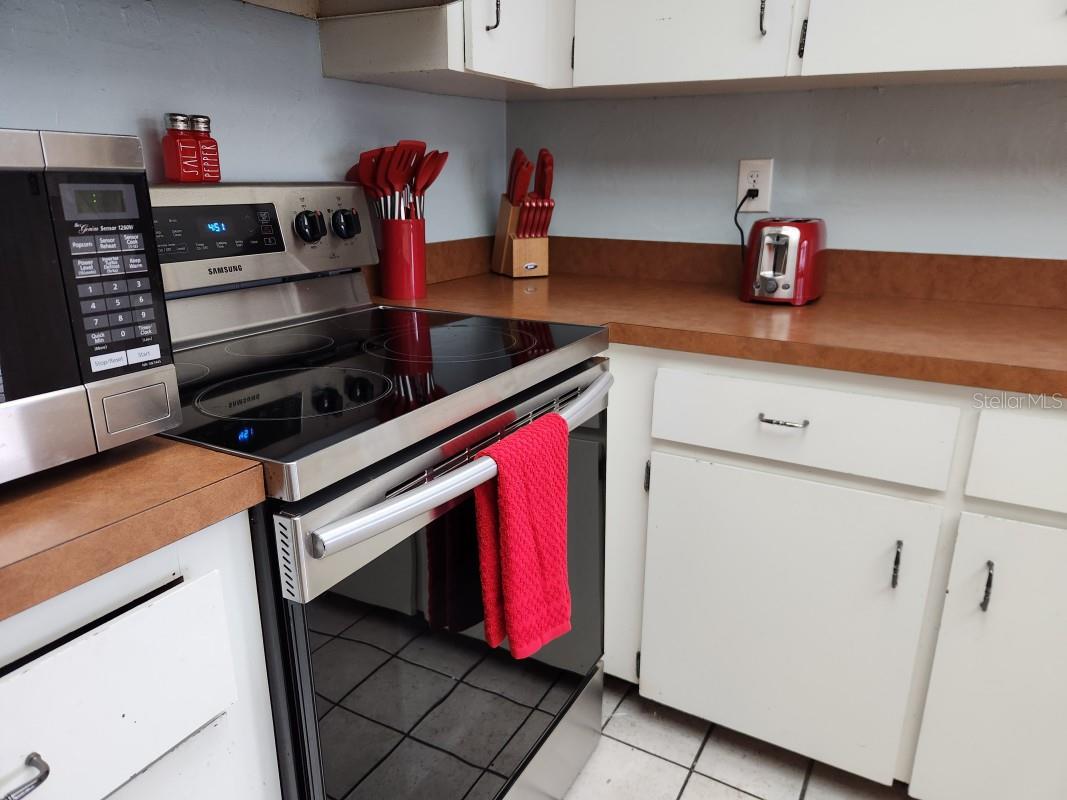 Image 12 of 24 For 12110 93rd Way