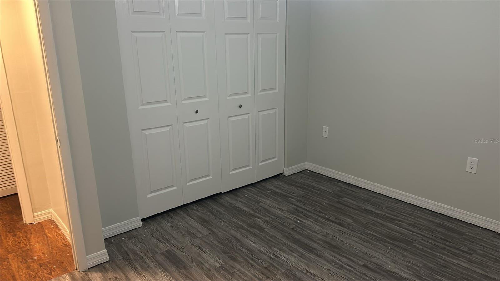 Image 19 of 41 For 5022 Bordeaux Village Place 102