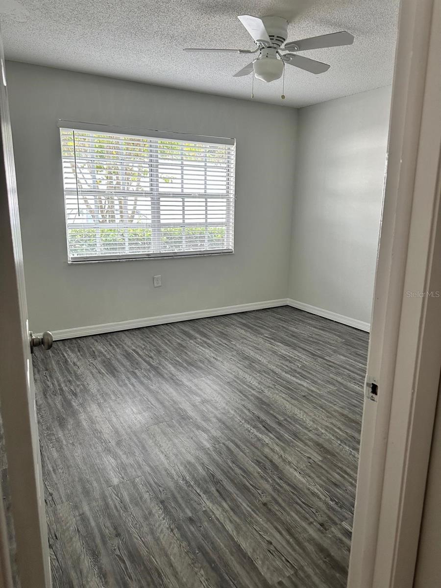 Image 20 of 41 For 5022 Bordeaux Village Place 102