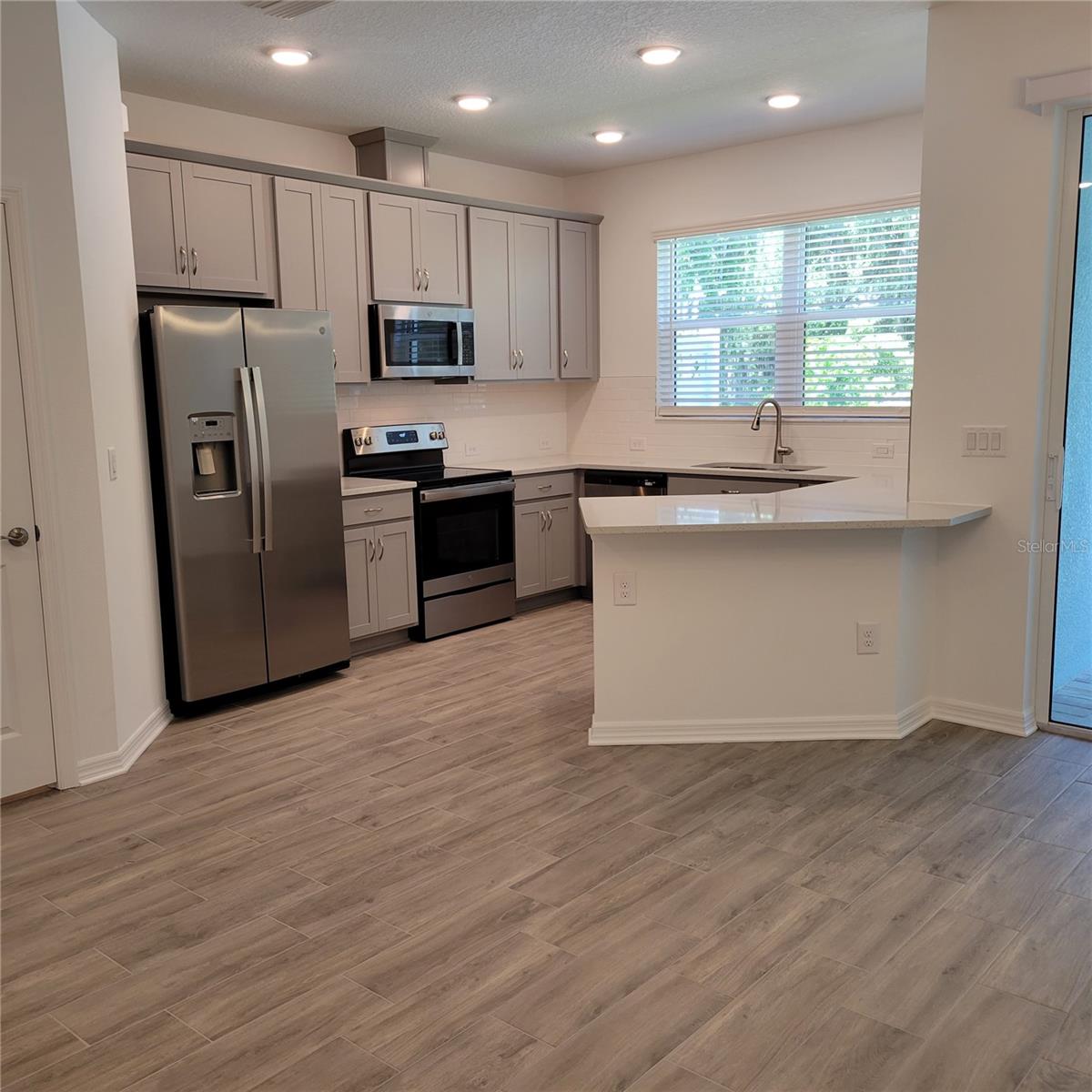 Image 6 of 37 For 3088 Via Sienna Circle 3088