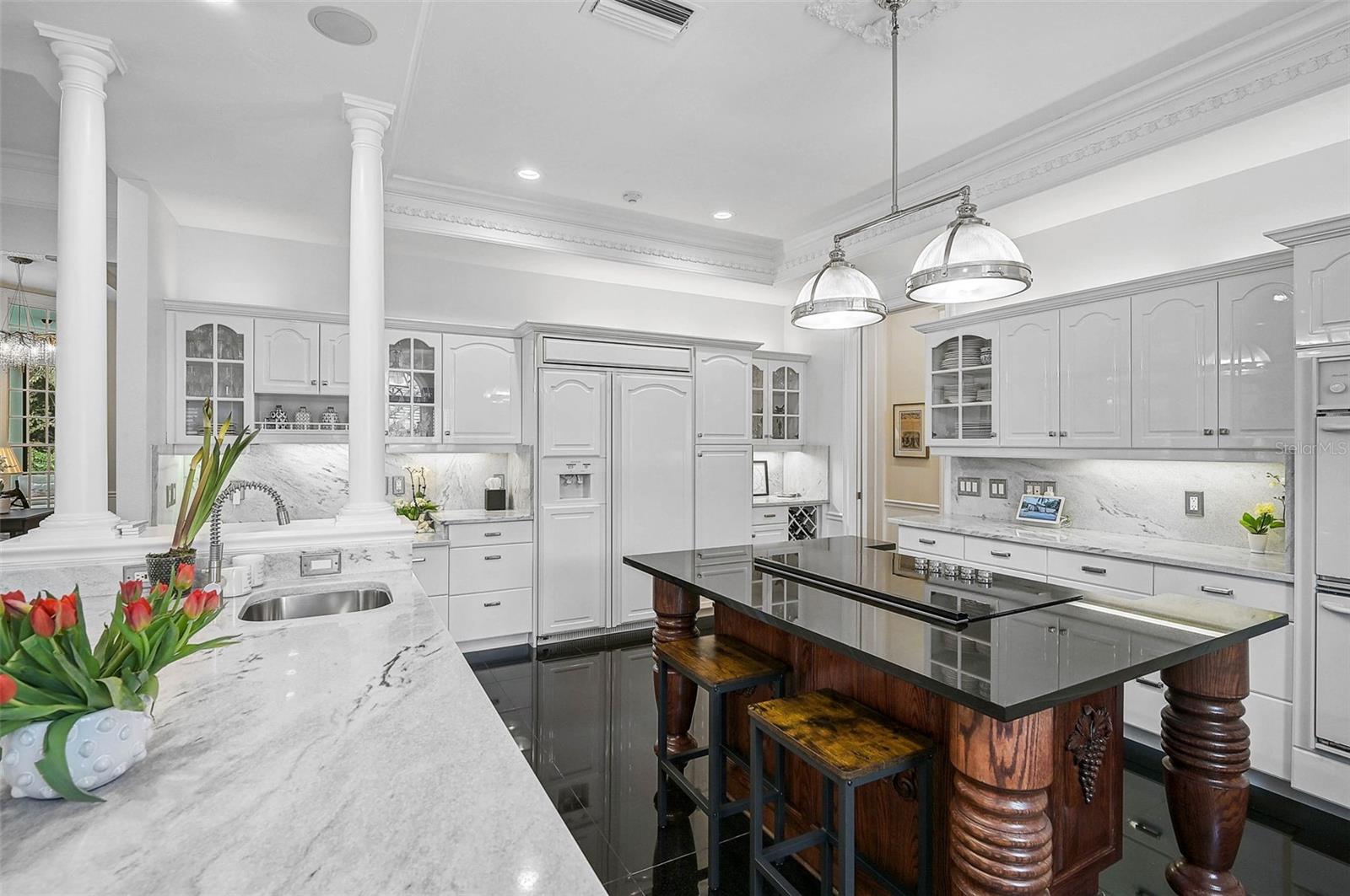 Image 4 of 87 For 370 Sugar Mill Drive