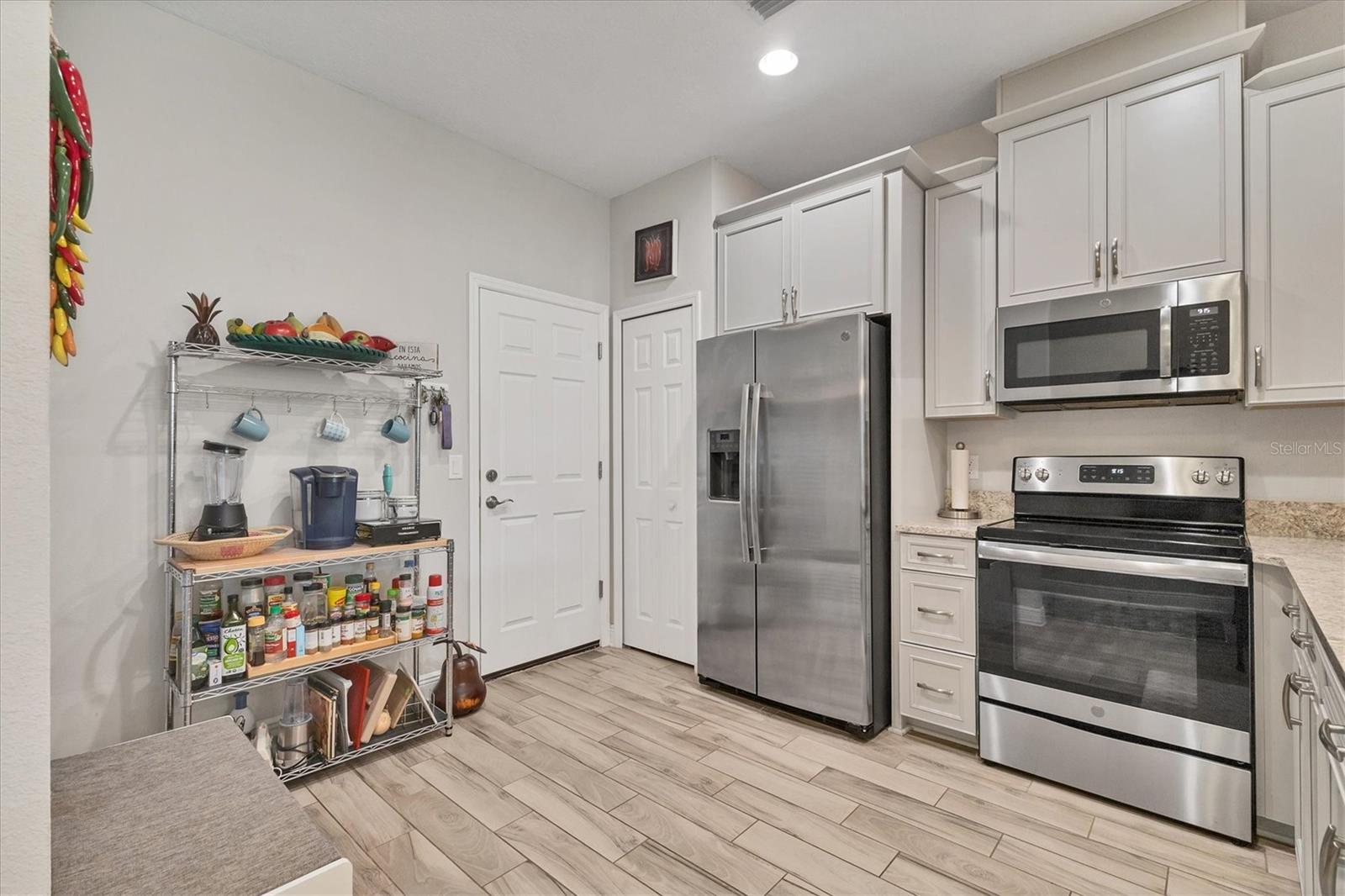 Image 8 of 27 For 5184 78th St Circle E