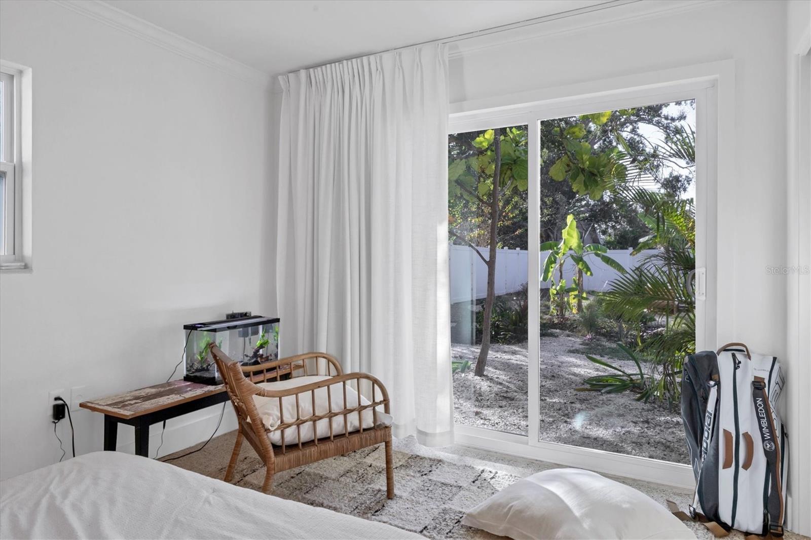 Image 22 of 47 For 2040 Palm Terrace