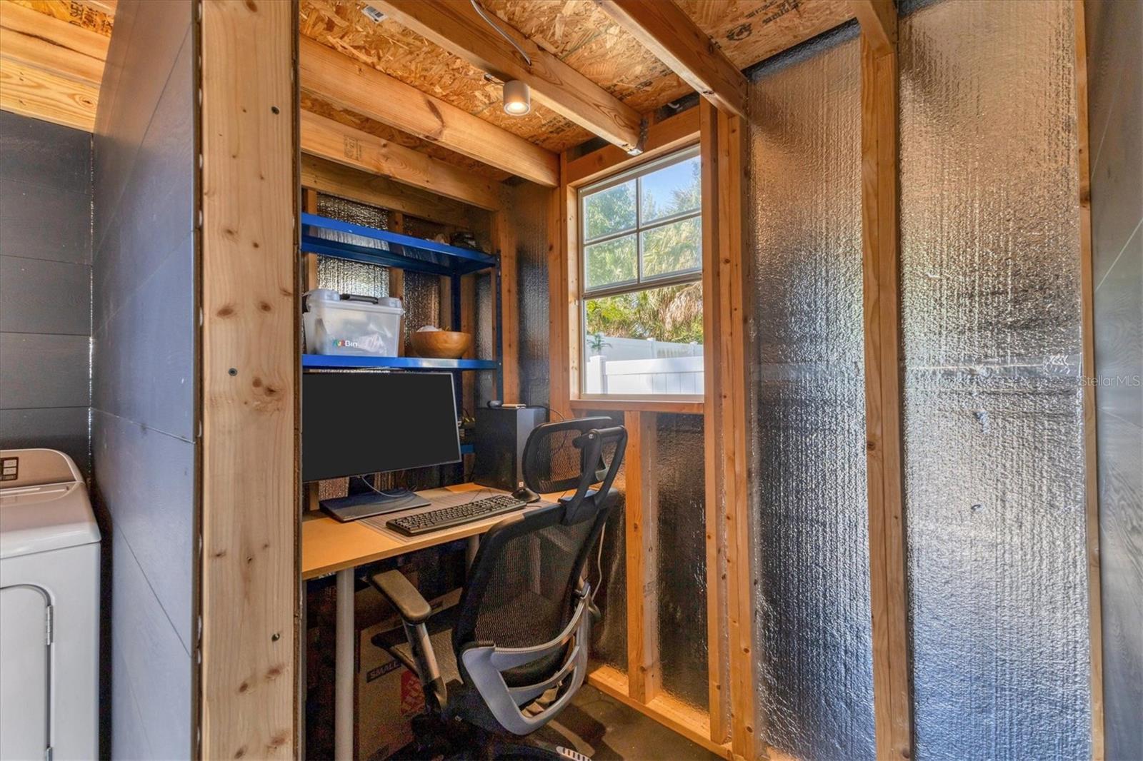 Image 34 of 47 For 2040 Palm Terrace