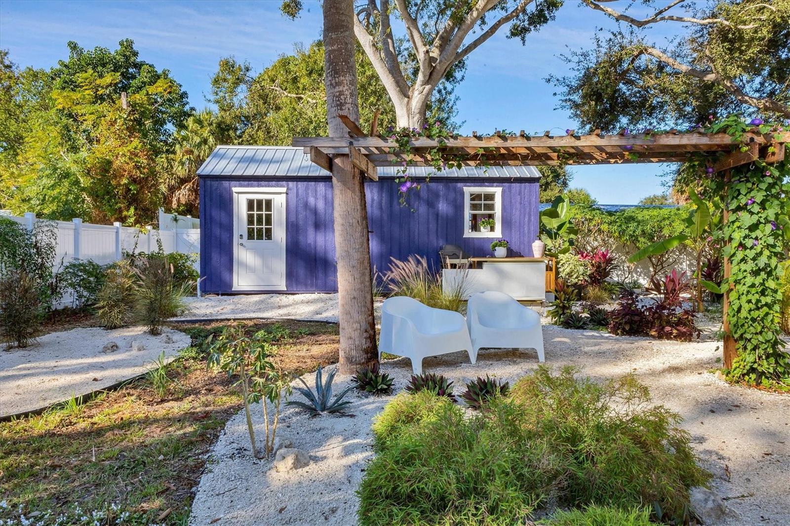 Image 36 of 47 For 2040 Palm Terrace