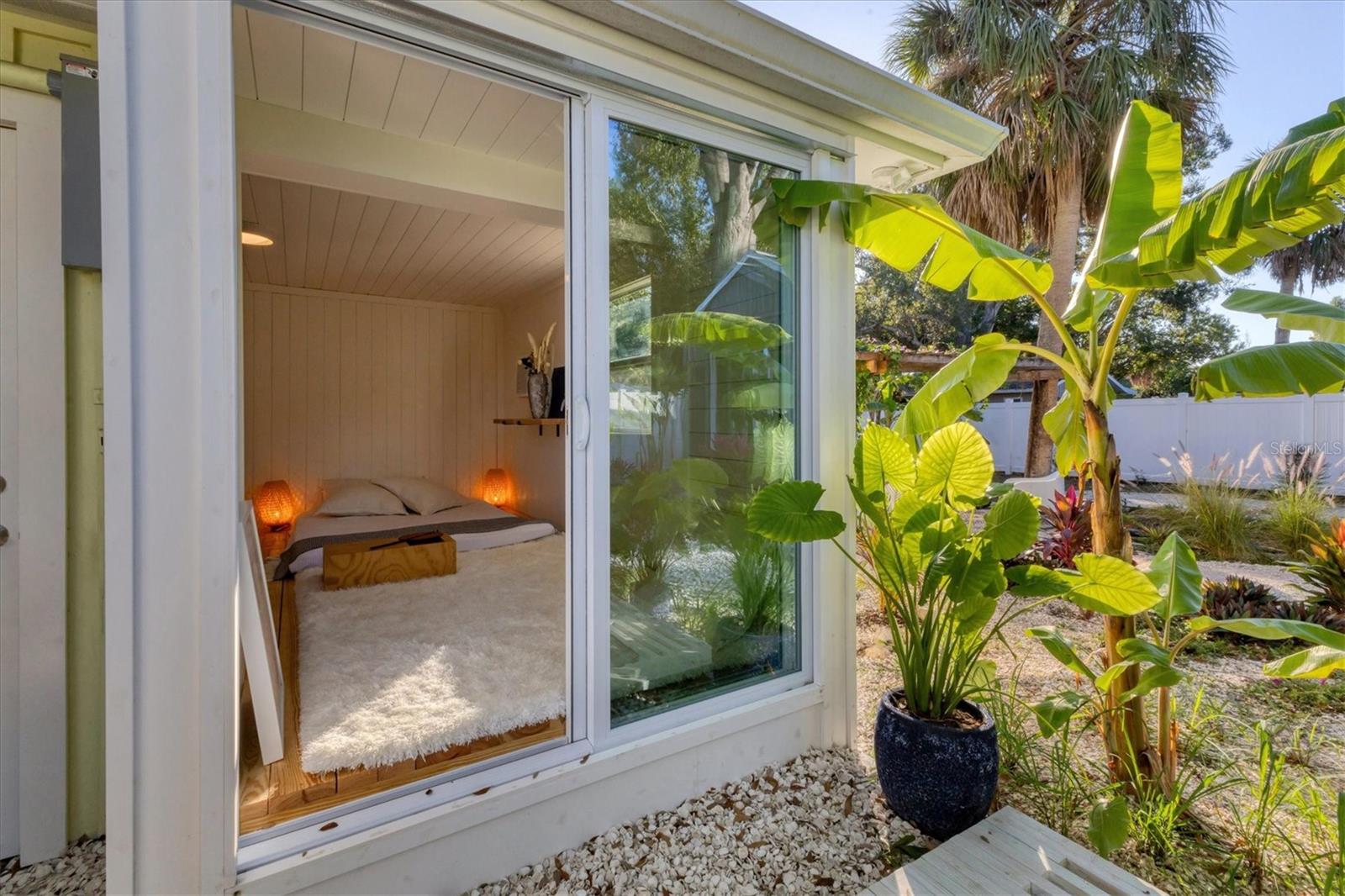 Image 41 of 47 For 2040 Palm Terrace