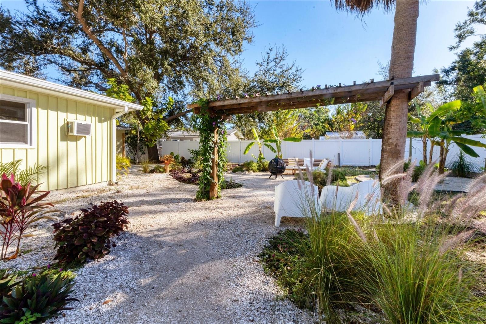 Image 45 of 47 For 2040 Palm Terrace