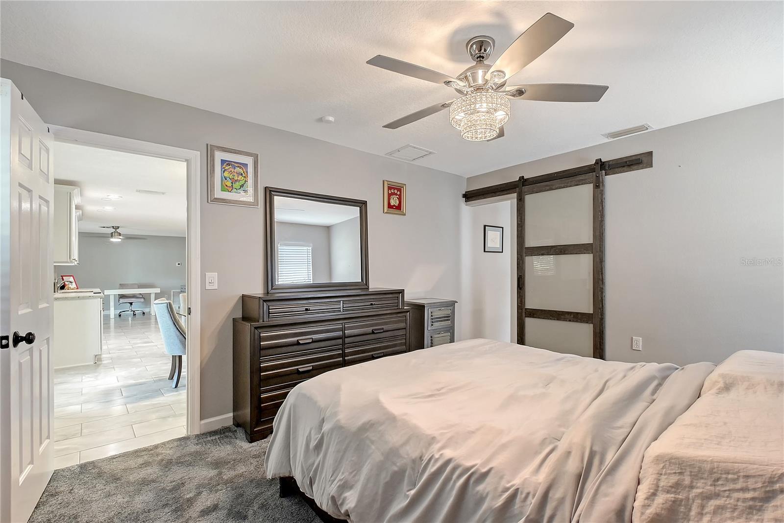 Image 13 of 33 For 6804 23rd Avenue W
