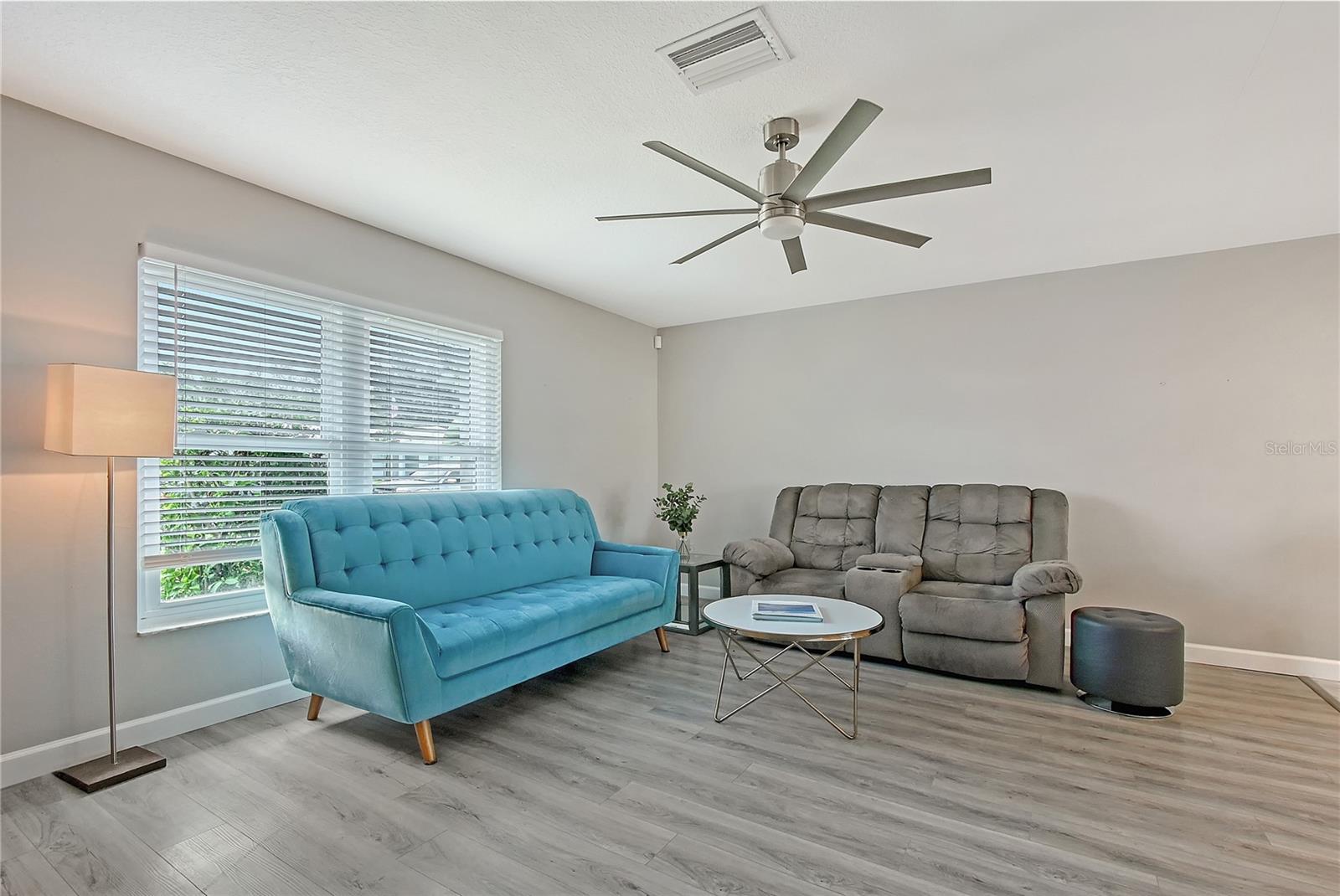 Image 6 of 33 For 6804 23rd Avenue W