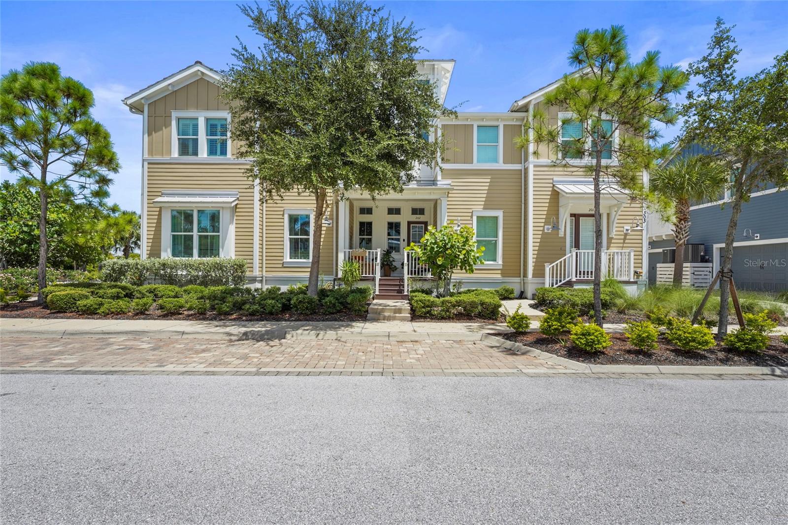 Image 16 of 76 For 303 Compass Point Drive 101