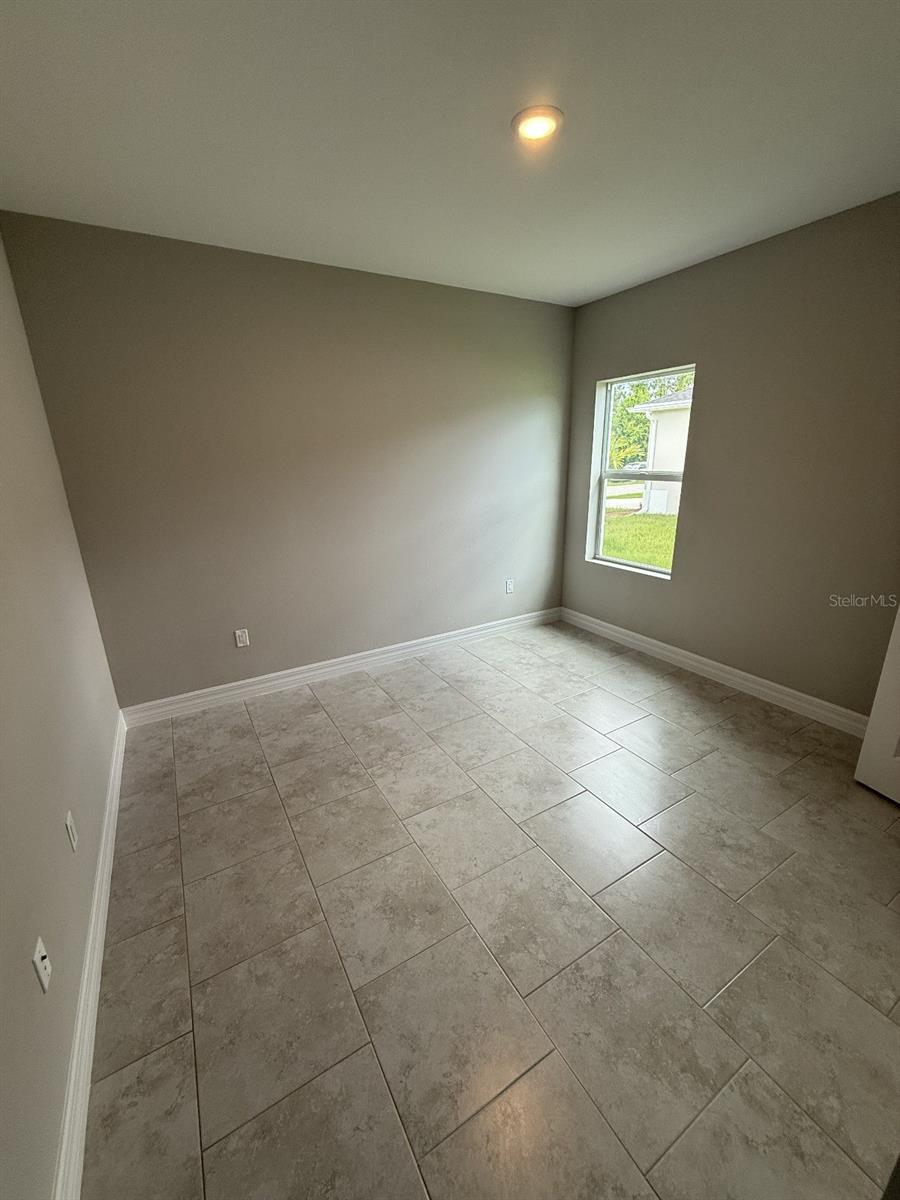 Image 13 of 17 For 2307 Zuyder Terrace