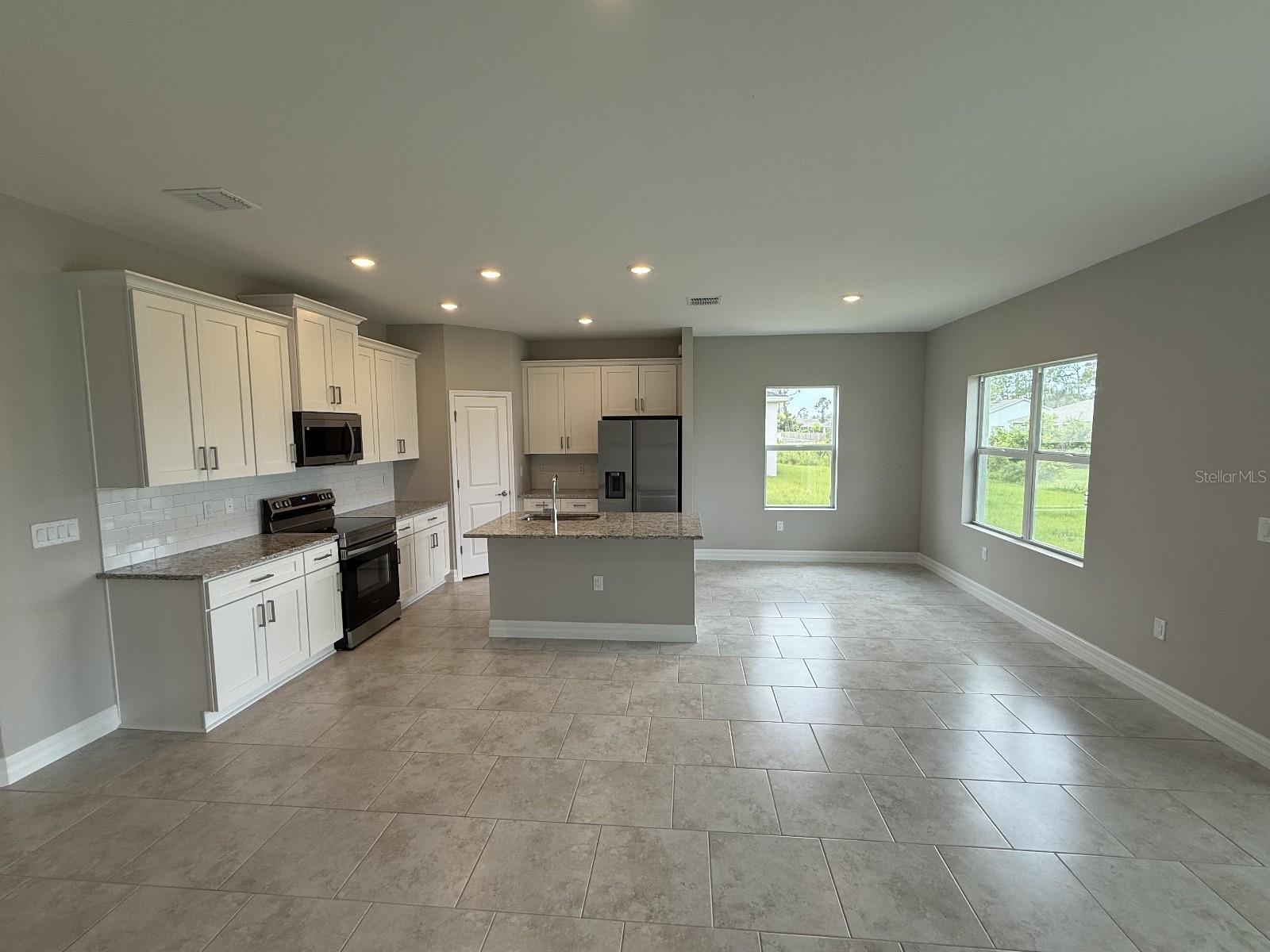 Image 4 of 17 For 2307 Zuyder Terrace