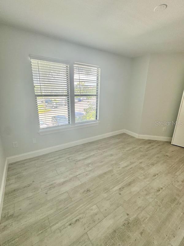 Image 15 of 35 For 4045 Crockers Lake Boulevard 23