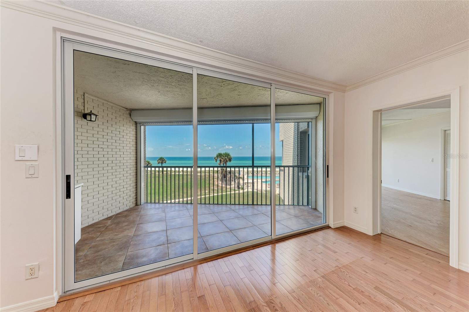 Image 8 of 45 For 4825 Gulf Of Mexico Drive 304
