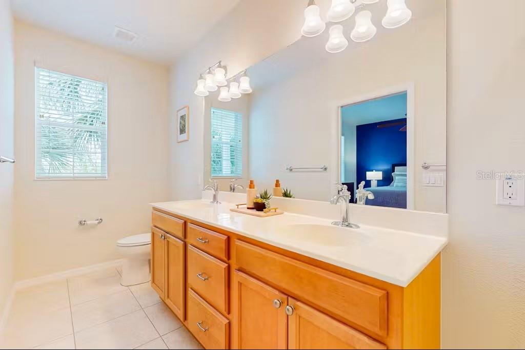 Image 14 of 27 For 3790 82nd Avenue Circle E 102
