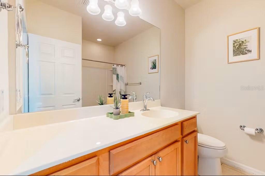 Image 17 of 27 For 3790 82nd Avenue Circle E 102