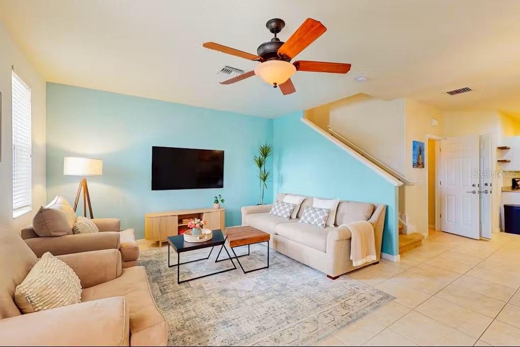 Image 5 of 27 For 3790 82nd Avenue Circle E 102