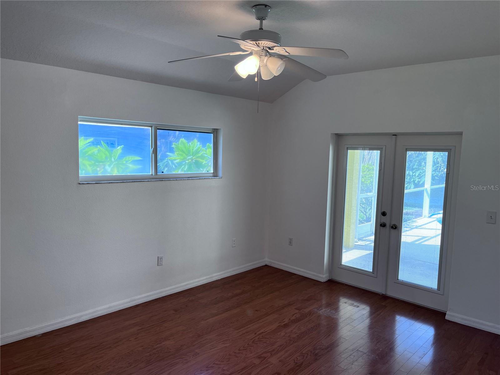 Image 10 of 18 For 3112 58th Terrace E