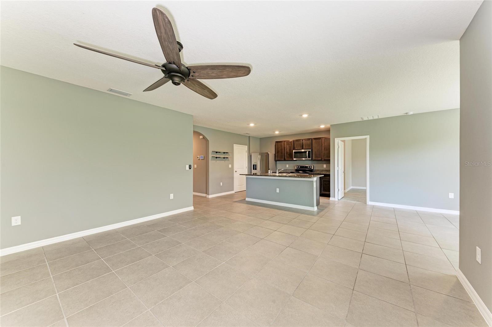 Image 10 of 36 For 2825 Greenleaf Terrace
