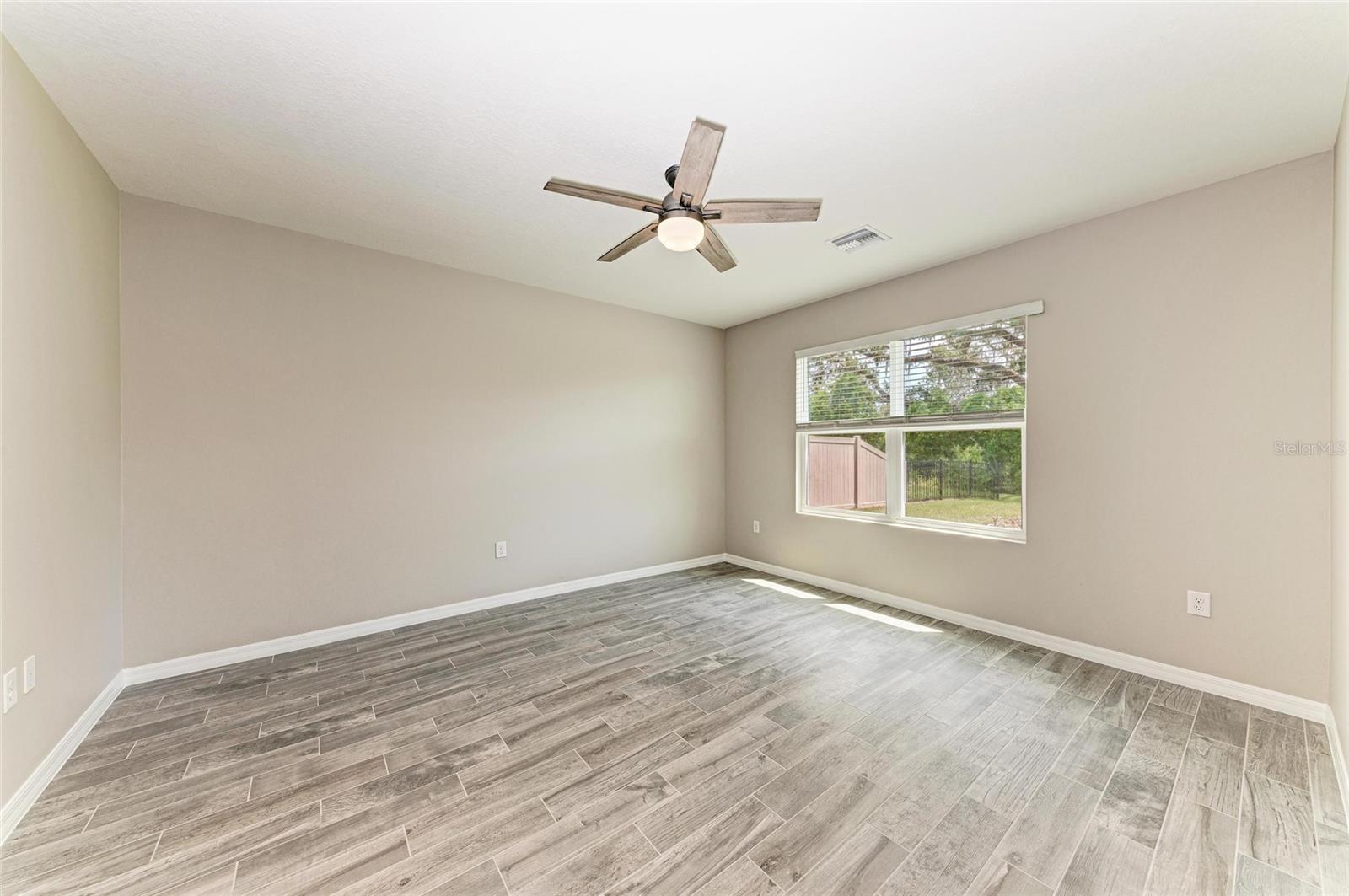 Image 21 of 36 For 2825 Greenleaf Terrace